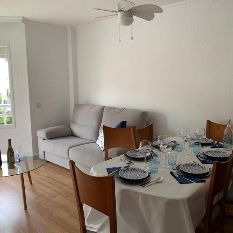 Apartamento Torremolinos 5 Personas + PARKING + PISCINA todo el año - Apartamento de 1 dormitorio - 10