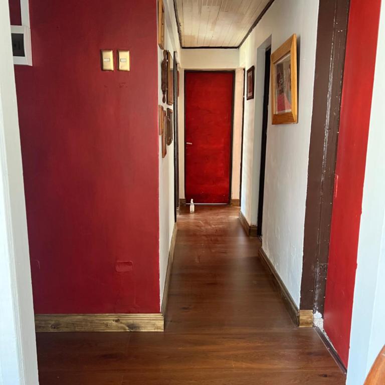 Casa Alameda Remodelada - Three-Bedroom House - 8