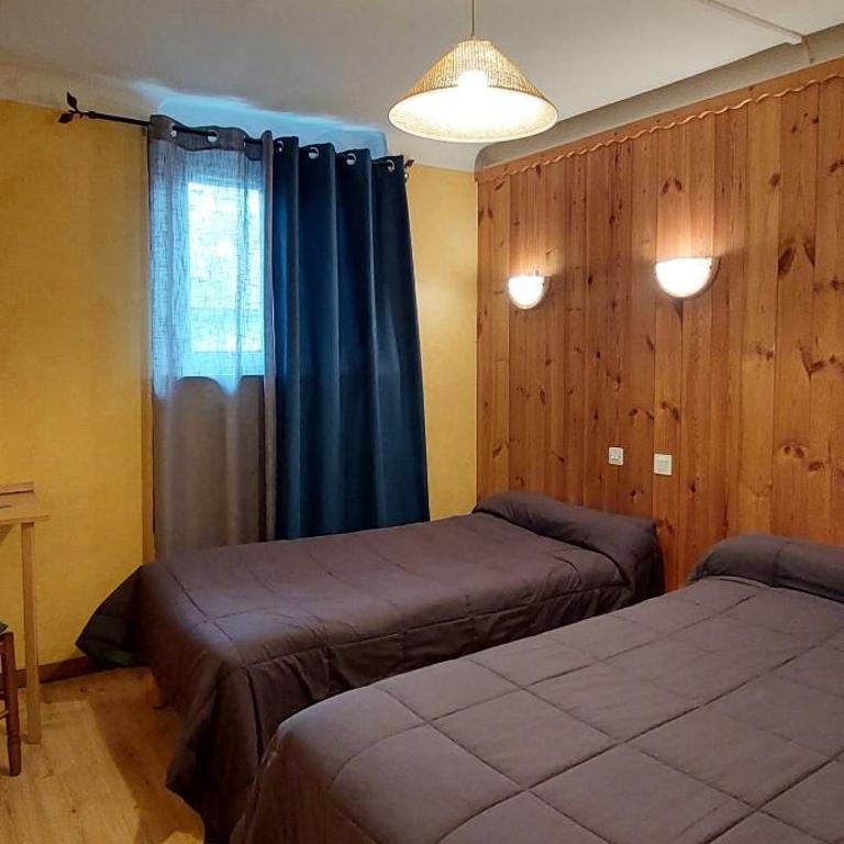 Hotel pascal - Chambre Triple avec Douche - 4