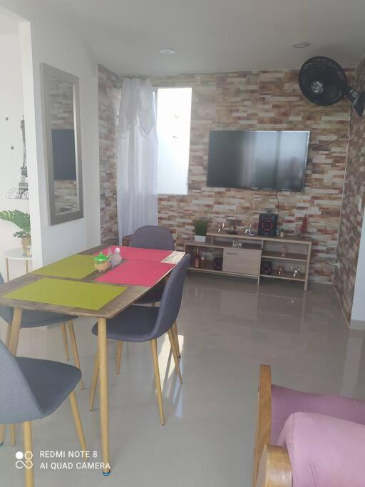 Apartamento en Santa Marta con internet piscina - Two-Bedroom Apartment - 11