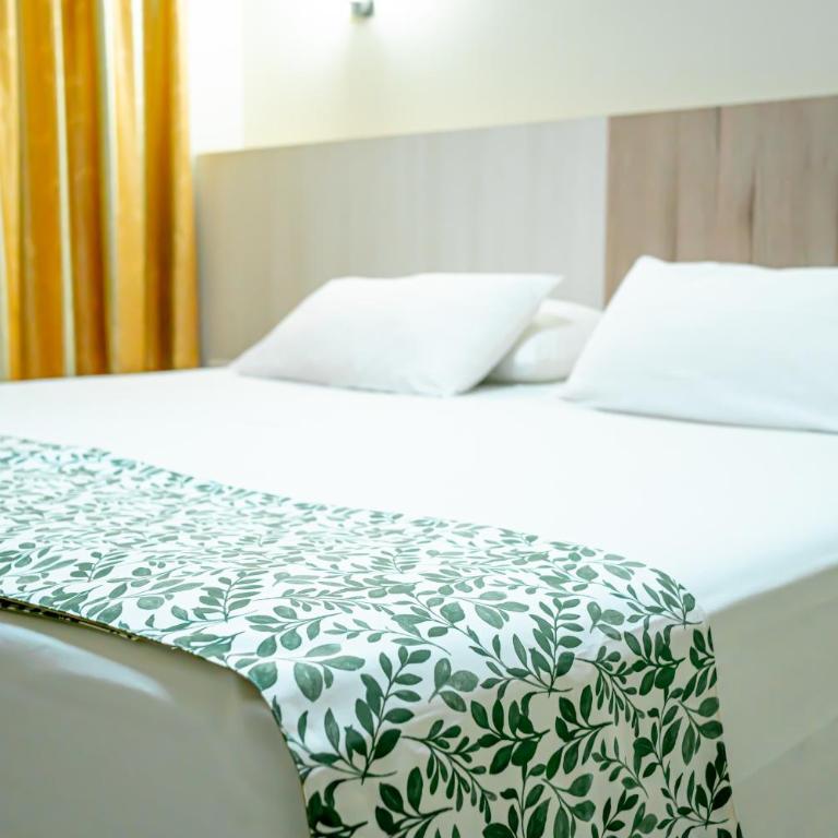 Megal Suites Hotel - Habitación Doble Deluxe - 3