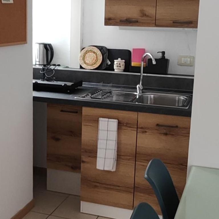 Gemme Fiorentine Apartments in front of the train station 5 minutes from the centre Free parking - Appartamento con 1 Camera da Letto - 20