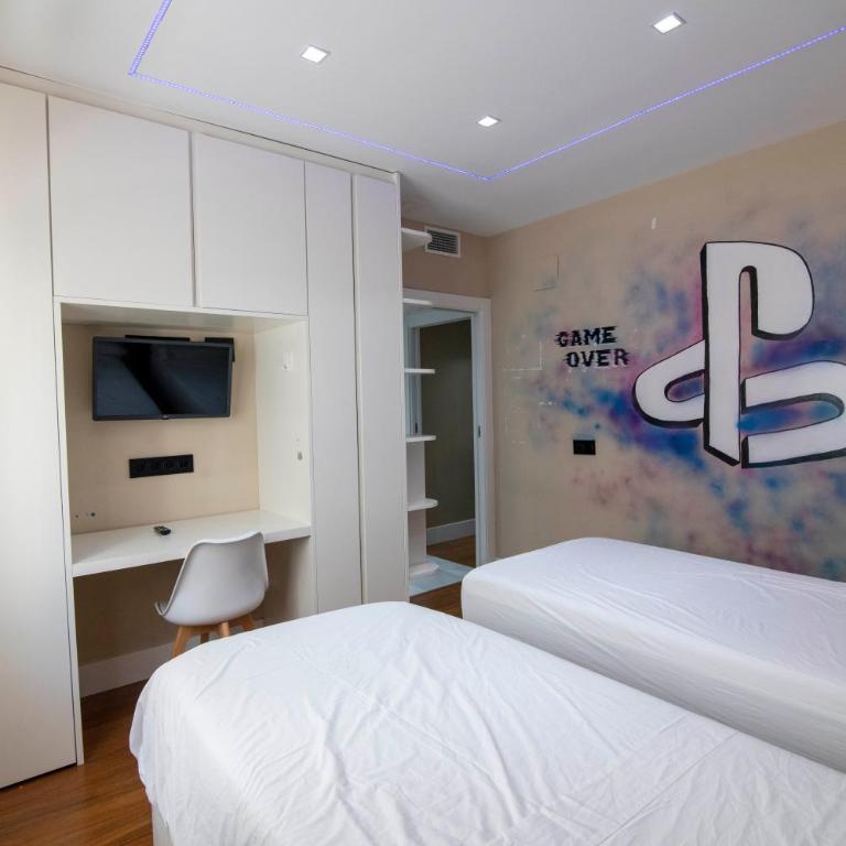 Playa Del Duque Apartment Ocean Club 1 - Three-Bedroom Apartment - 23
