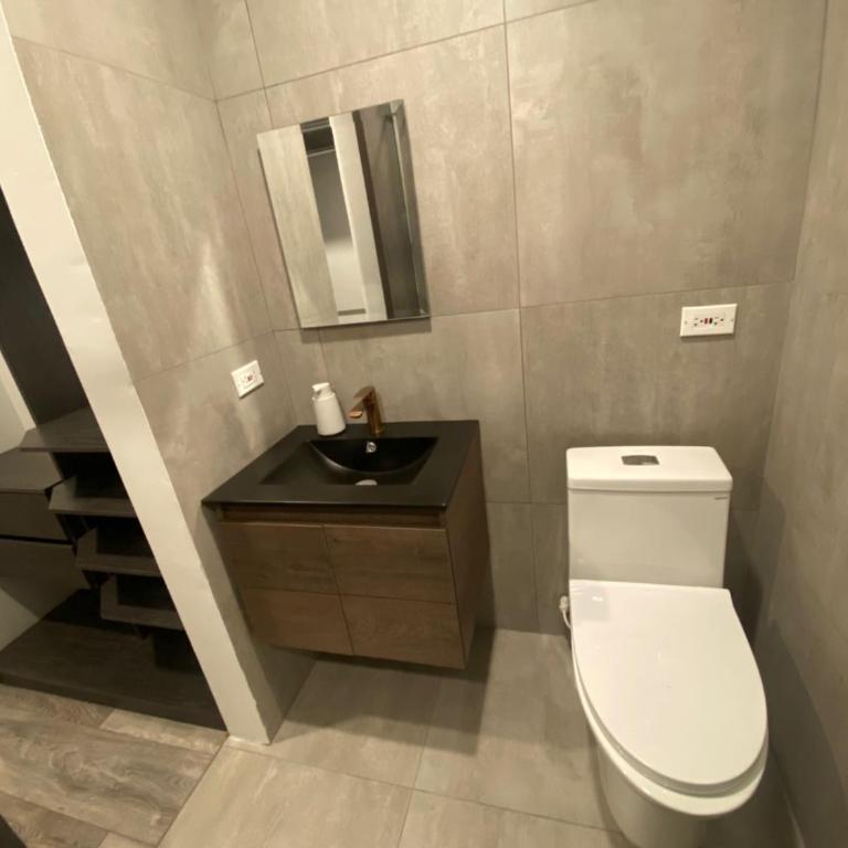 AMPLIO ILUMINADO CÓMODO, 3 HABITACIONES INTERNET - Apartamento de 3 dormitorios - 12