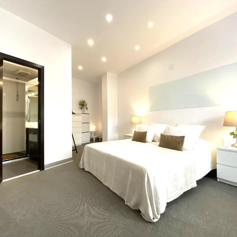 Impecable, nuevo, cómodo, frente al metro Colombia - Apartamento - 13
