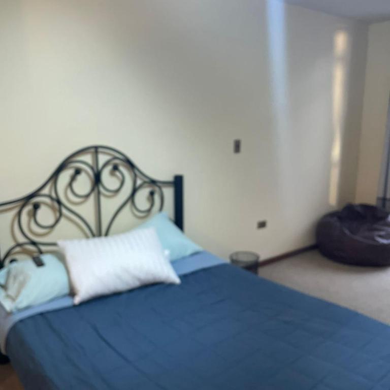 Mejor Ubicación Cochabamba - Apartamento de 3 dormitorios - 1