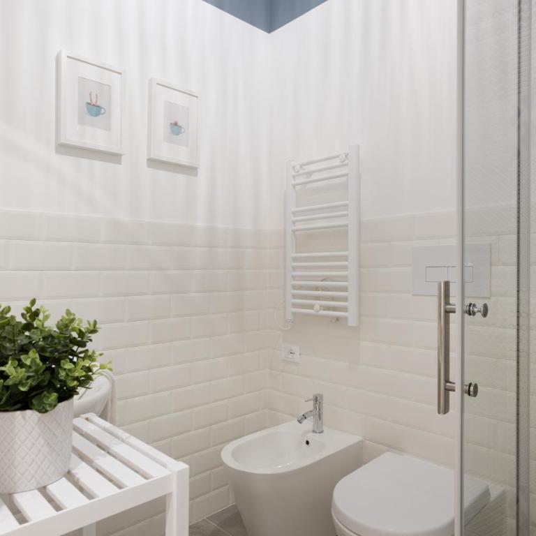 Trieste Chic Studio: Historic Elegance - Appartamento Monolocale - 8