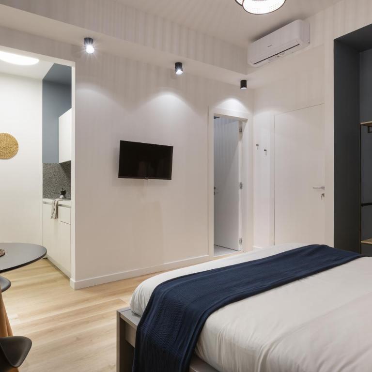 Trieste Chic Studio: Historic Elegance - Appartamento Monolocale - 17