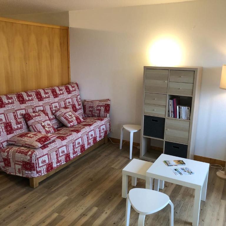 Studio 4 pers, balcon, proche centre Châtel - FR-1-676-47 - Studio - 7