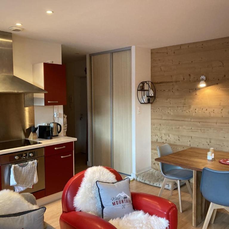Appartement pratique avec parking - 6 pers. - FR-1-676-127 - Appartement - 6