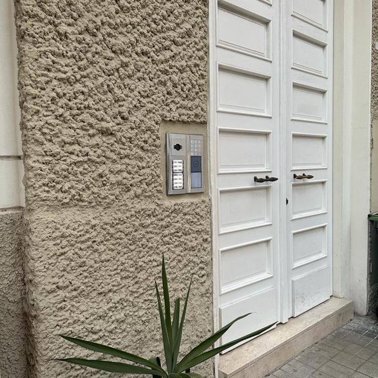 Happy Holiday Apartment - Appartamento con 1 Camera da Letto - 2