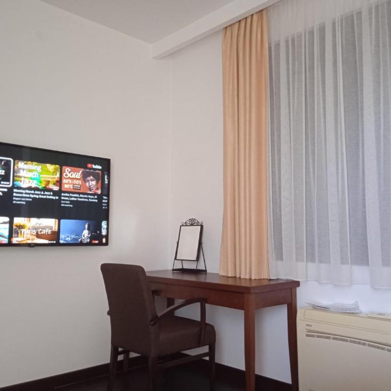 Apartments Kuce Lekovica Beach & snack bar- Bistro - One-Bedroom Apartment with Terrace and Sea View - 3