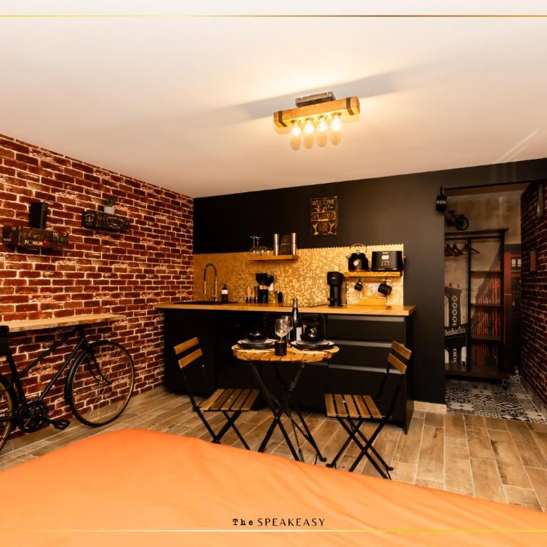 "The speakeasy" Pub new yorkais Centre ville - Idéal PRO - Wifi Fibre - Rétroprojecteur cinéma - Apartment mit 1 Schlafzimmer - 19