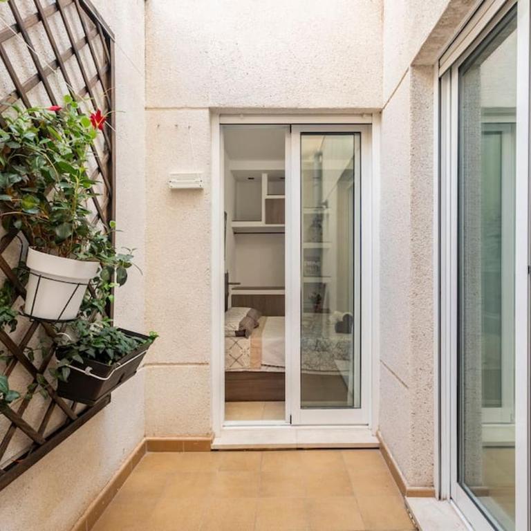 CastelPlace beach con plaza de Garage incluida, free parking and AC - Two-Bedroom Apartment - 14