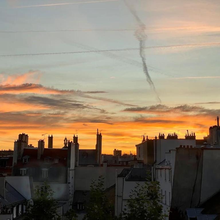 Penthouse with Terrasse and view on Eiffel tower - Three-Bedroom Apartment - 21