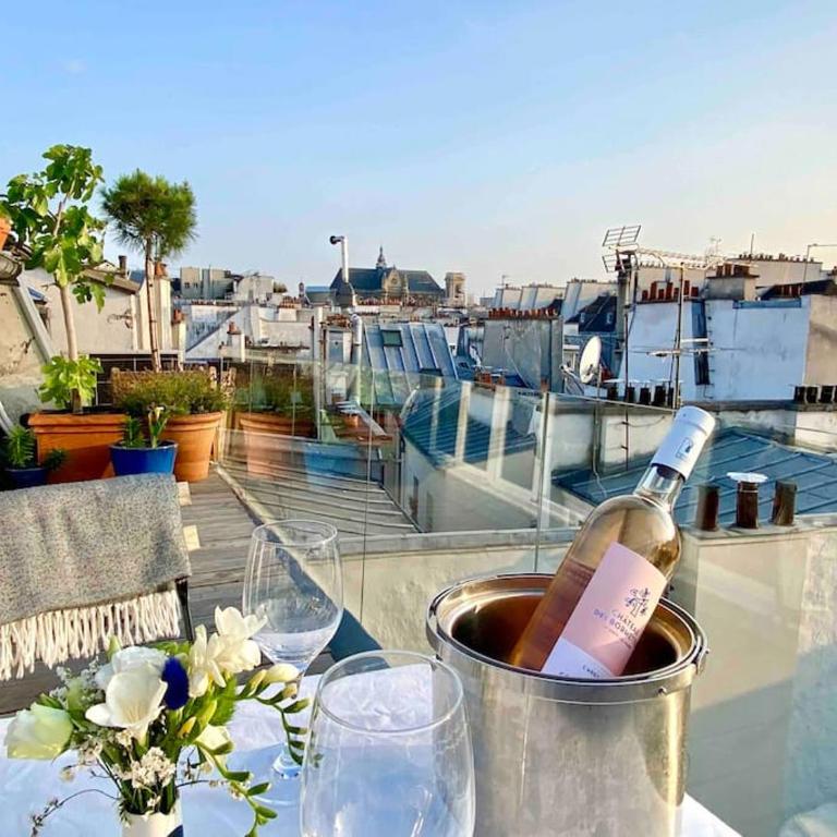 Penthouse with Terrasse and view on Eiffel tower - Three-Bedroom Apartment - 22
