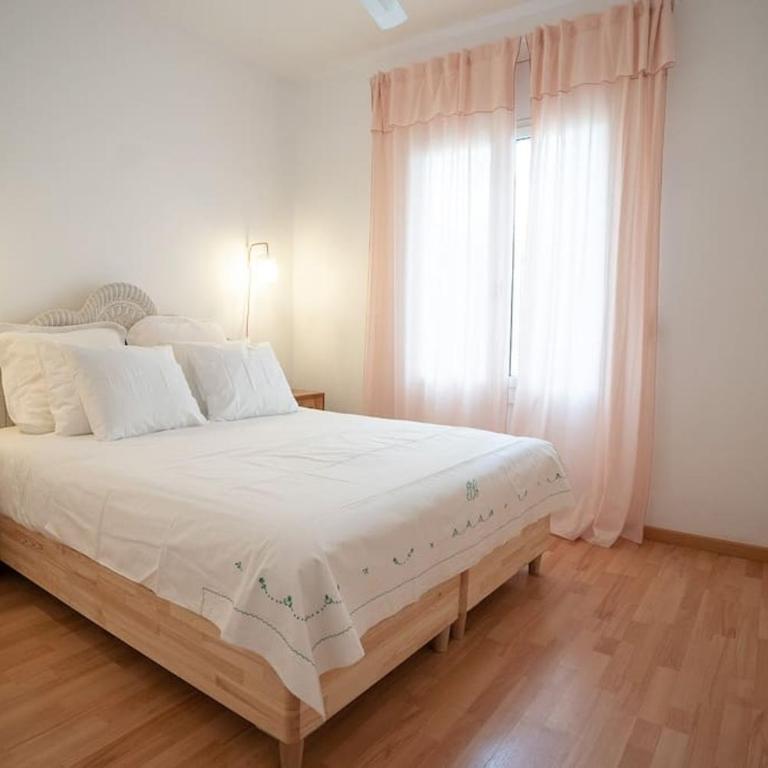 Stunning Designer 2 Bed Apt in Glorious Gràcia - Two-Bedroom Apartment - 23