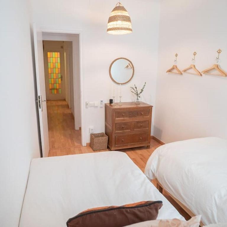 Stunning Designer 2 Bed Apt in Glorious Gràcia - Two-Bedroom Apartment - 26