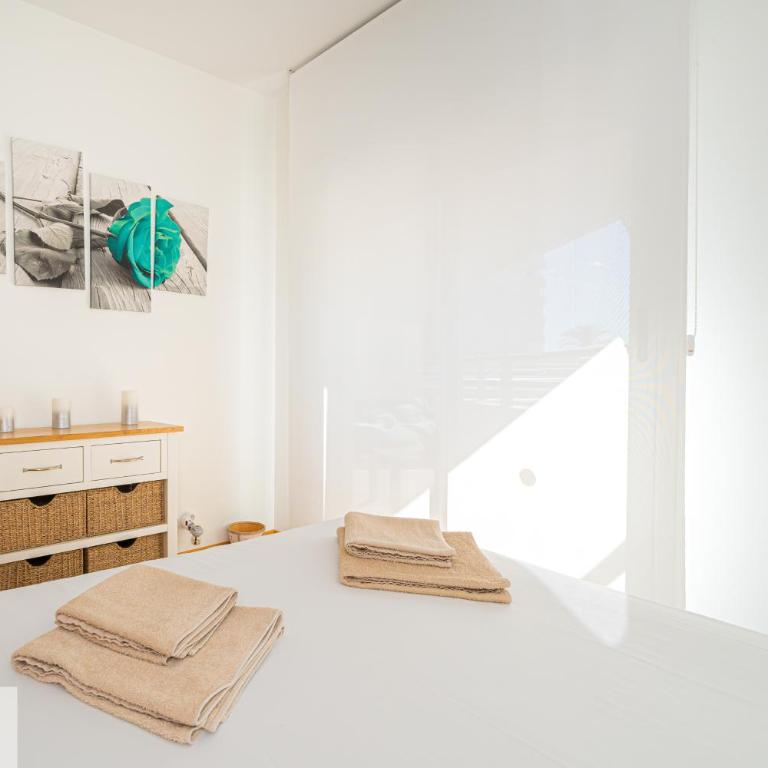 Luxury 2 Bed 2 Bath Apartment with pool - Apartamento de 2 dormitorios - 32