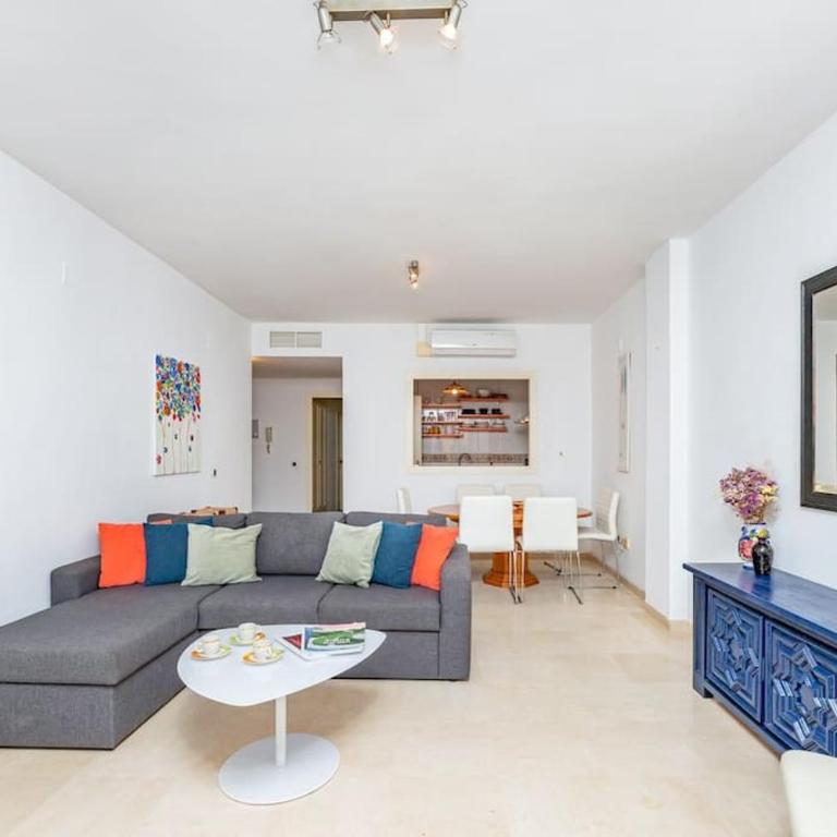 Beachfront 2 bedroom apt on best beach! RDR351 - Two-Bedroom Apartment - 4