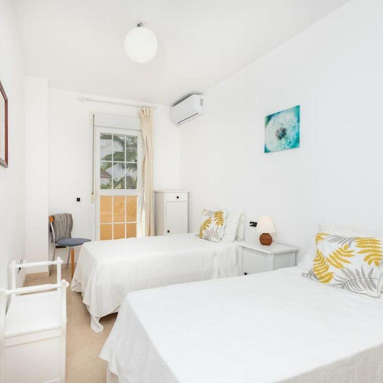 Beachfront 2 bedroom apt on best beach! RDR351 - Two-Bedroom Apartment - 6