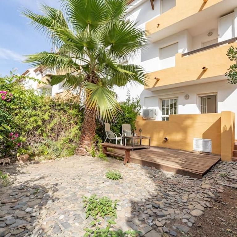 Beachfront 2 bedroom apt on best beach! RDR351 - Two-Bedroom Apartment - 10