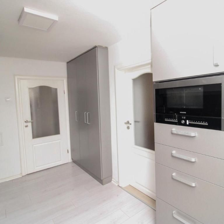Apartman Elez - Two-Bedroom Apartment - 16