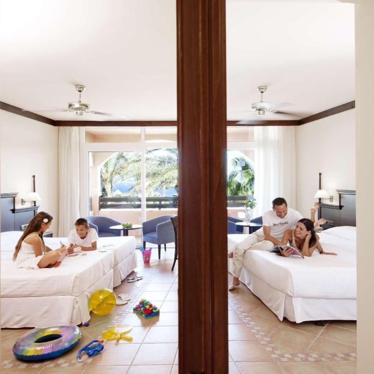Occidental Jandía Mar - All Inclusive - Habitación Familiar con vistas al mar (2 adultos + 2 niños) - 1