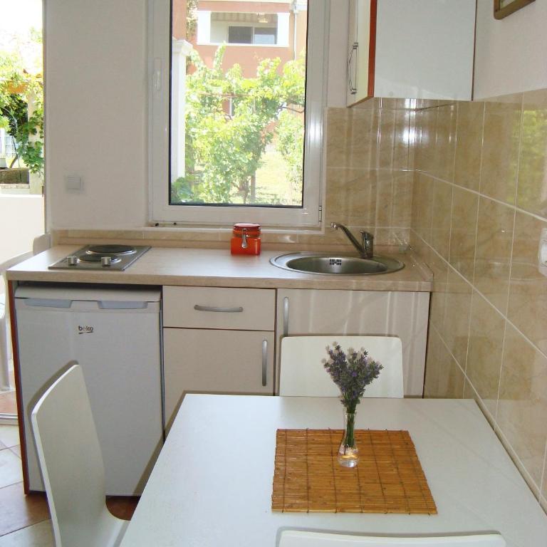 Apartments Rolovina - One-Bedroom Apartment - 6