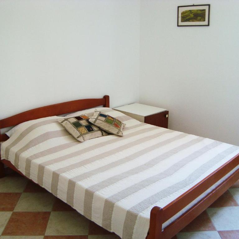 Apartments Rolovina - One-Bedroom Apartment - 9