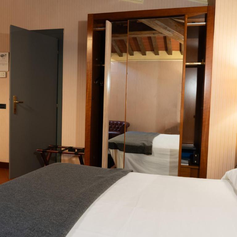 Grand Hotel Panama Firenze - Camera Matrimoniale Economy - 1