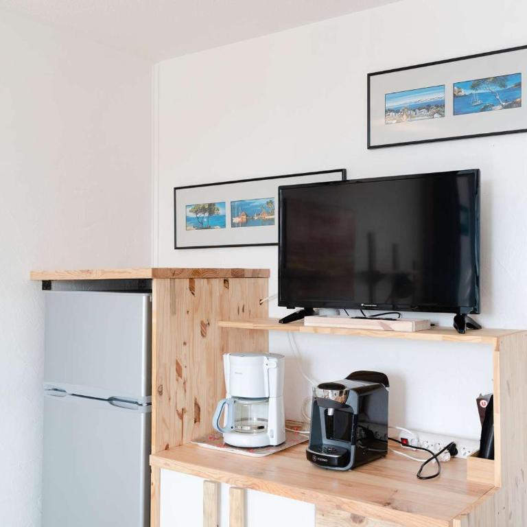 Appartement T2 bord de mer 2 pers, animaux admis, parking public, location draps & serviettes - Appartement 1 Chambre - 3