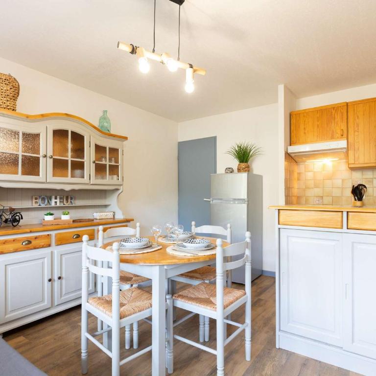 Appartement 6 pers, Proche Commerces, Navette Ski - FR-1-296-448 - Apartment - 6