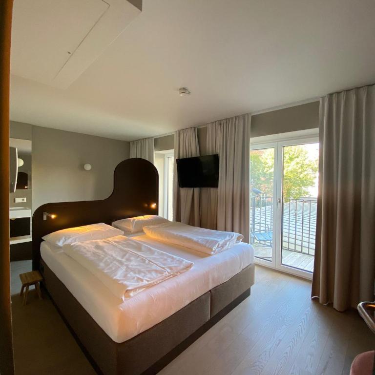 Boutique Hotel das Salz - Garden Gallery - Gartenseite mit Balkon - 5