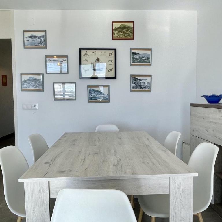 Rocamaura II 2-9 - Two-Bedroom Apartment - 11