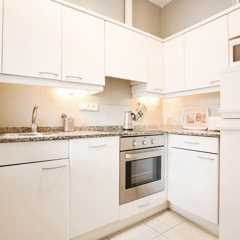 FANTASTIC apartment in Barcelona - Two-Bedroom Apartment - 3