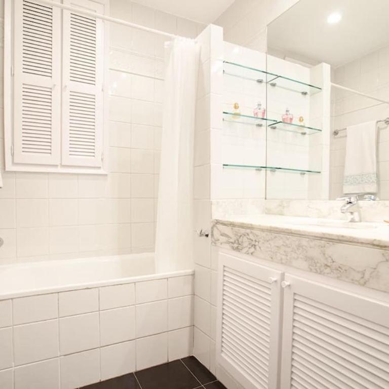 FANTASTIC apartment in Barcelona - Two-Bedroom Apartment - 5