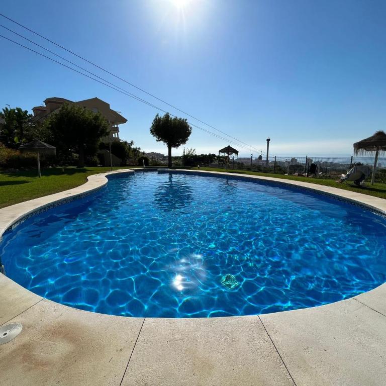 797 HOLIDAY RENTALS- Espectacular piso para 6 con vistas al mar - Apartamento de 3 dormitorios - 5