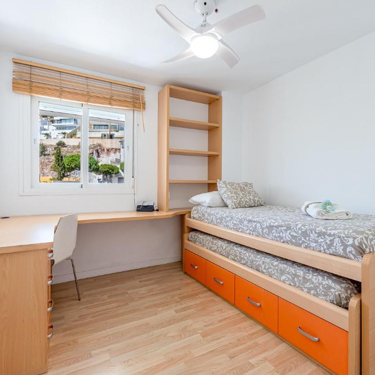 797 HOLIDAY RENTALS- Espectacular piso para 6 con vistas al mar - Apartamento de 3 dormitorios - 16