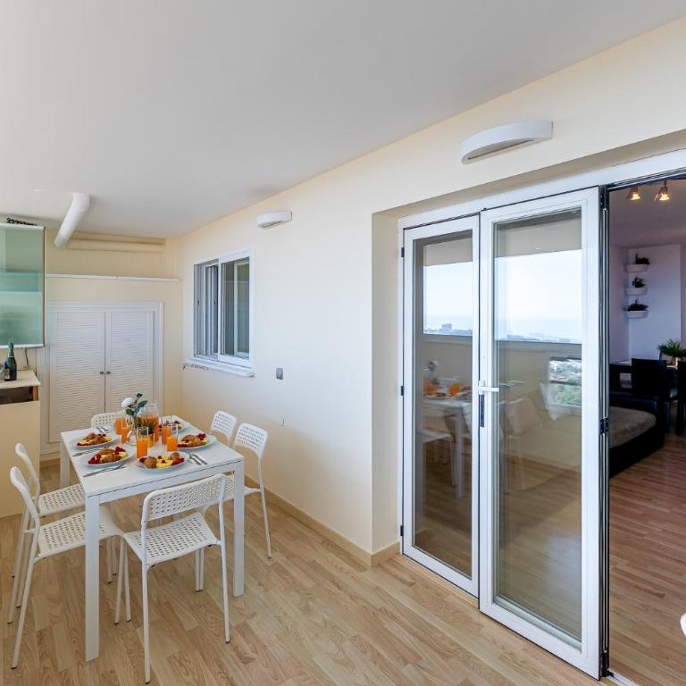 797 HOLIDAY RENTALS- Espectacular piso para 6 con vistas al mar - Apartamento de 3 dormitorios - 19