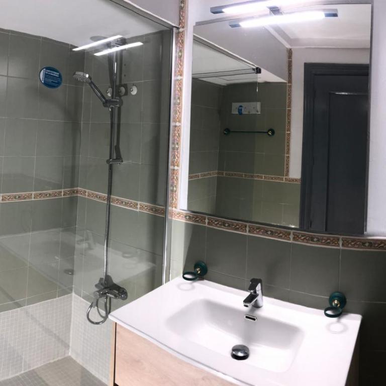 Plaza Andalucia Edificio Dornajo 215 - Apartment - 37