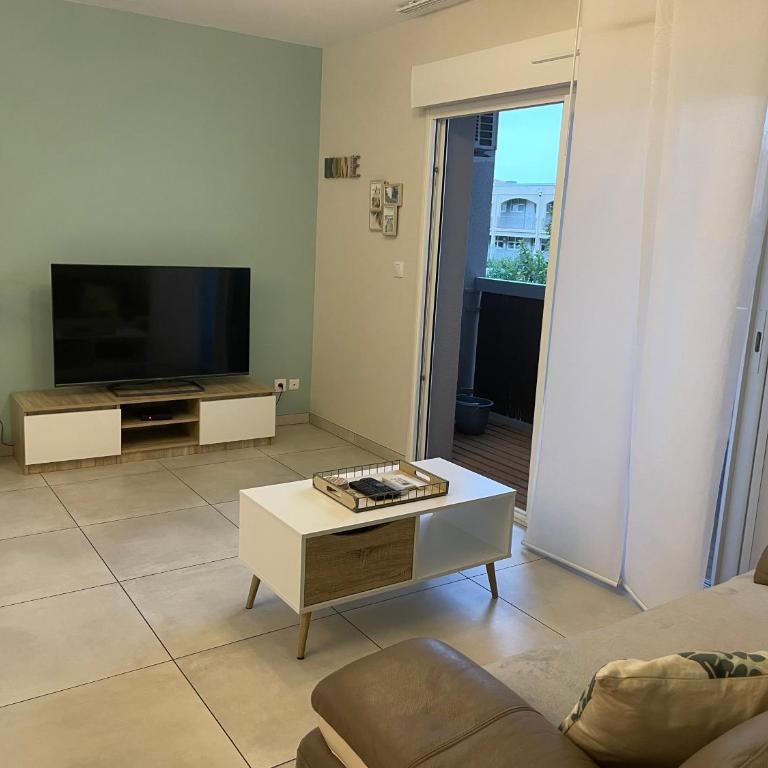 Appartement calme, climatisé 3min à pied de la mer - Appartement 2 Chambres - 11