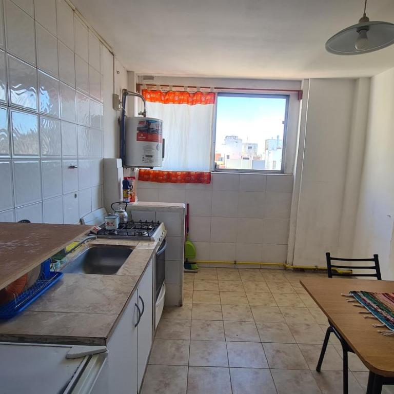Depto 2 amb dependencia !! muy luminoso a metros de la playa !! - Apartamento de 1 dormitorio - 5