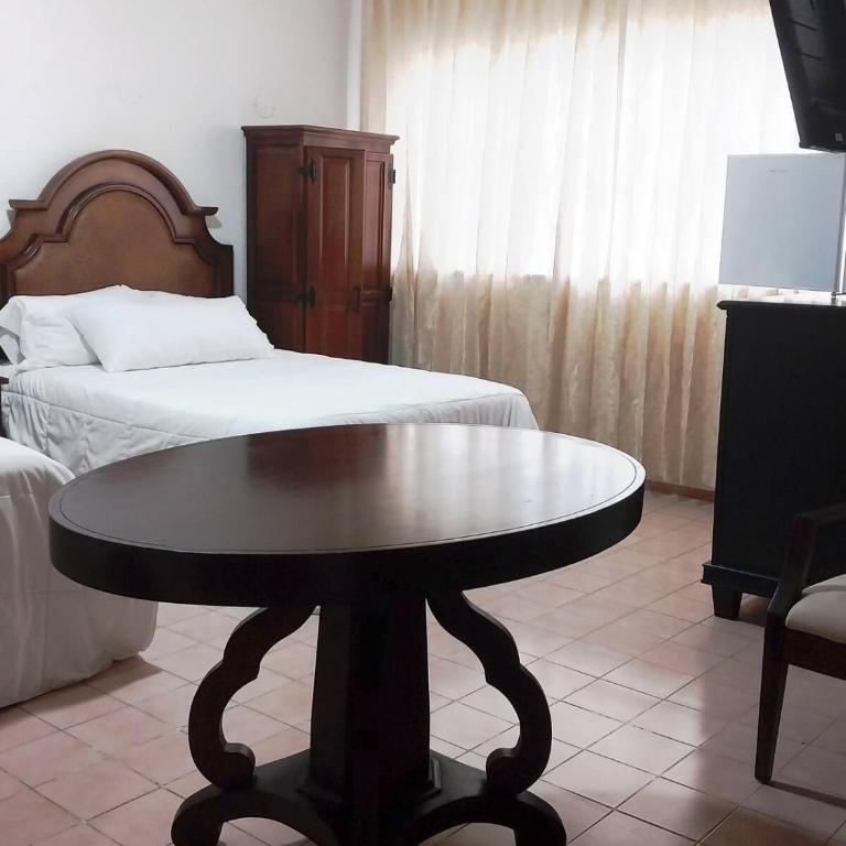 Hermosa casa cuatro recámaras independientes CA - Villa - 83