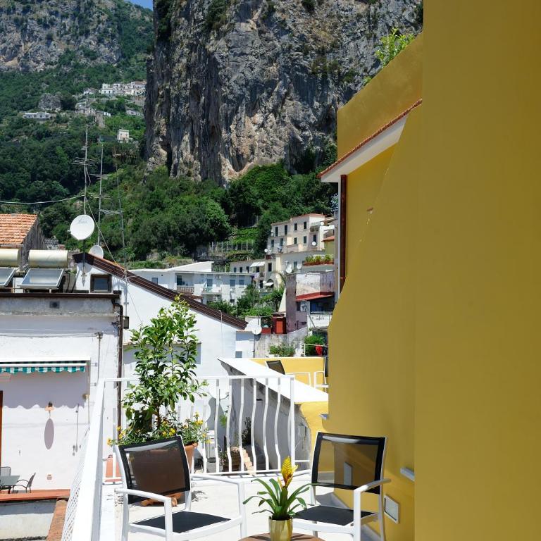 Amalfi Luxury House - Camera Matrimoniale con Balcone - 12