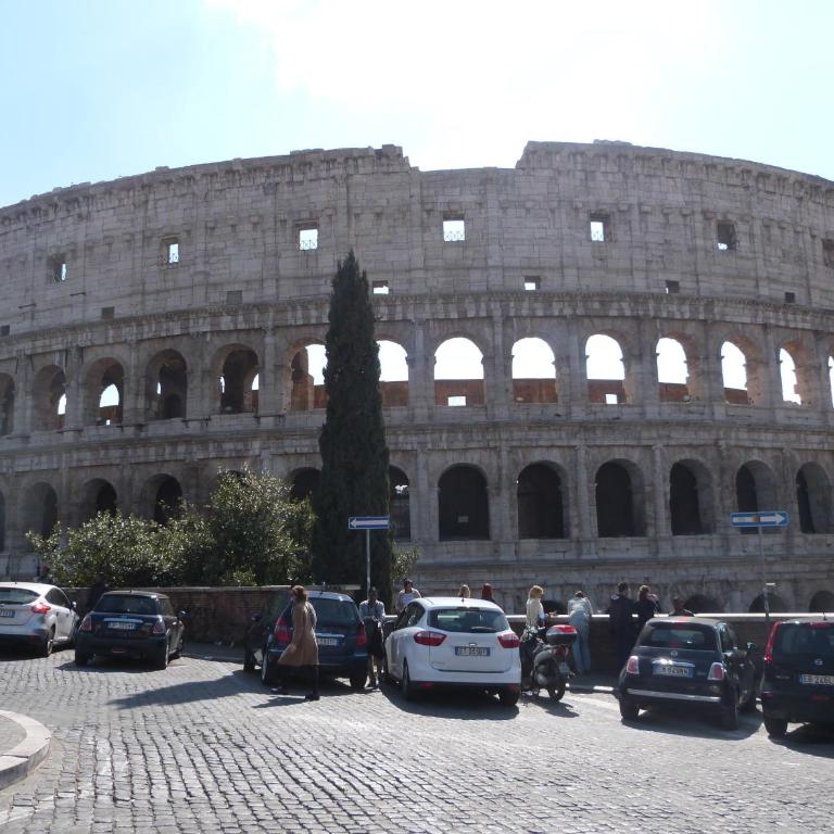 Colosseo Homerents 2 - Appartamento con 2 Camere da Letto - 30