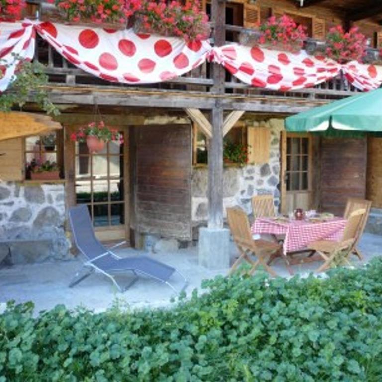 Appartement Montagnard avec Sauna, Terrasse & Poêle à Bois - Proche Pistes et Commerces - FR-1-467-87 - Apartment (6 Erwachsene) - 11