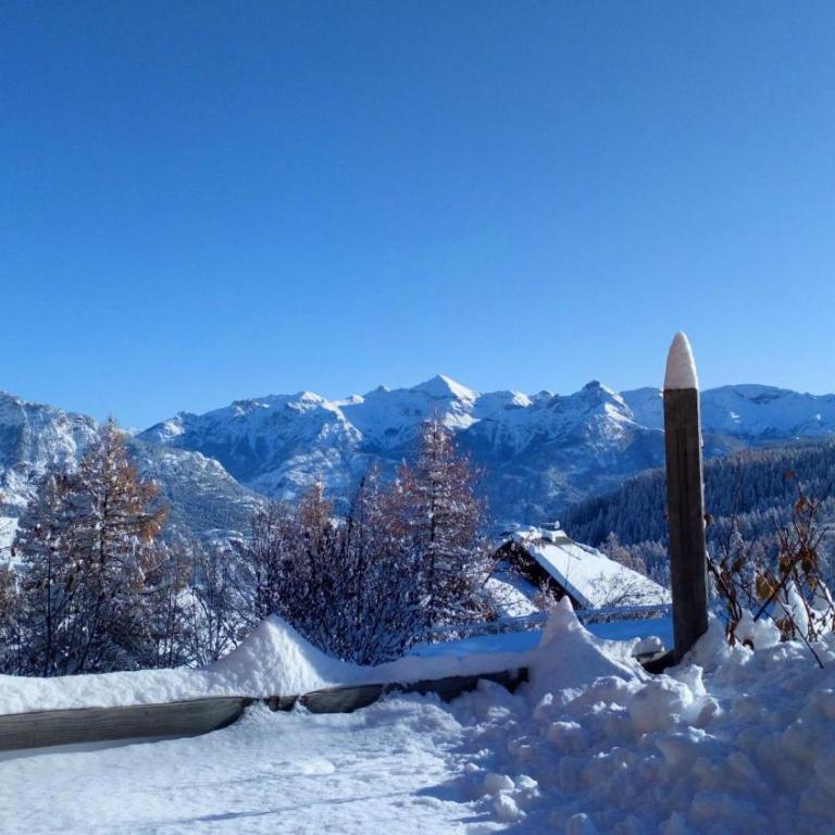 LES PETITS ETERLOUS Appartement T3 36m2 à Puy St Vincent 1800 Alpes du sud 6 personnes parking privé couvert - Two-Bedroom Apartment - 10