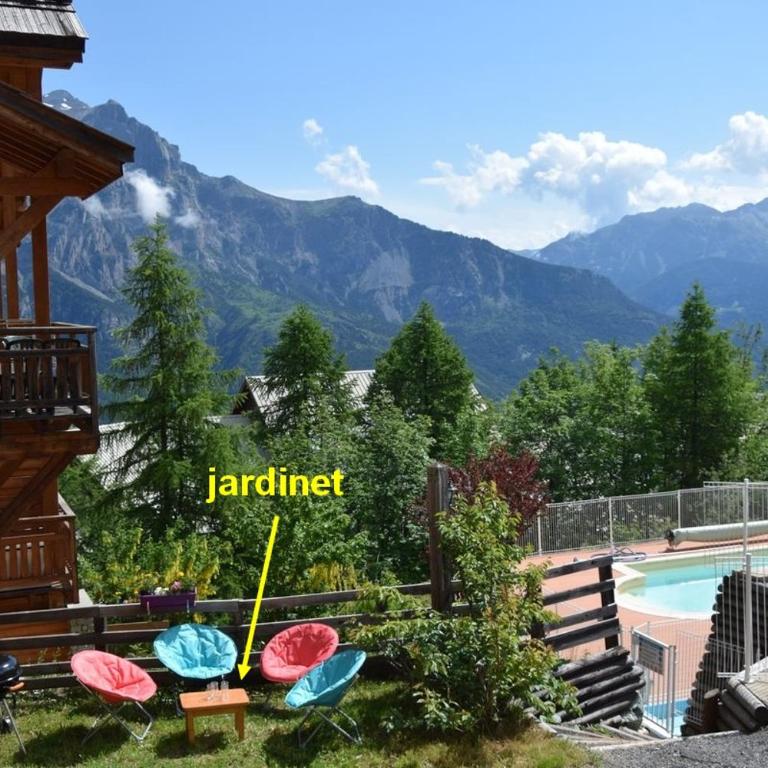 LES PETITS ETERLOUS Appartement T3 36m2 à Puy St Vincent 1800 Alpes du sud 6 personnes parking privé couvert - Two-Bedroom Apartment - 13