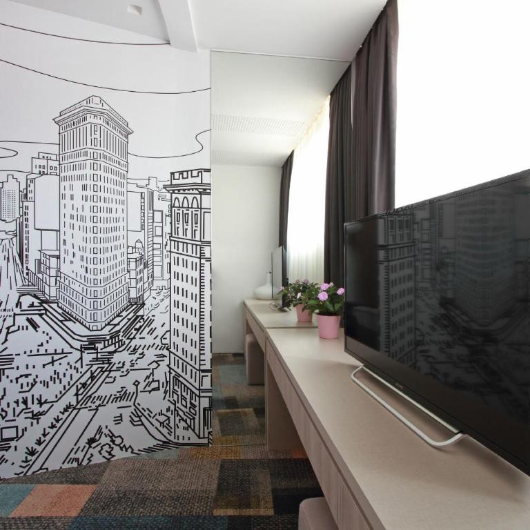 Hotel Cosmopolit - Dvokrevetna Soba sa Bračnim Krevetom - 18